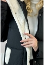 Пуховик женский из текстиля с капюшоном, отделка искусственный мех 8023871-6